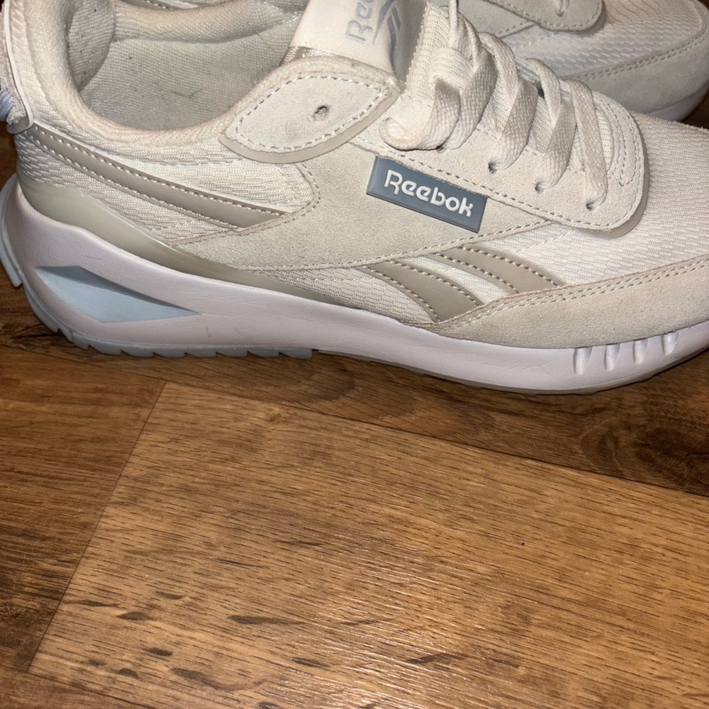 Reebok Classic White and Tan Sneakers - Picture 5 of 7
